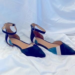 NWT Bill Blass suede size 7.  D’ Orsay sandals